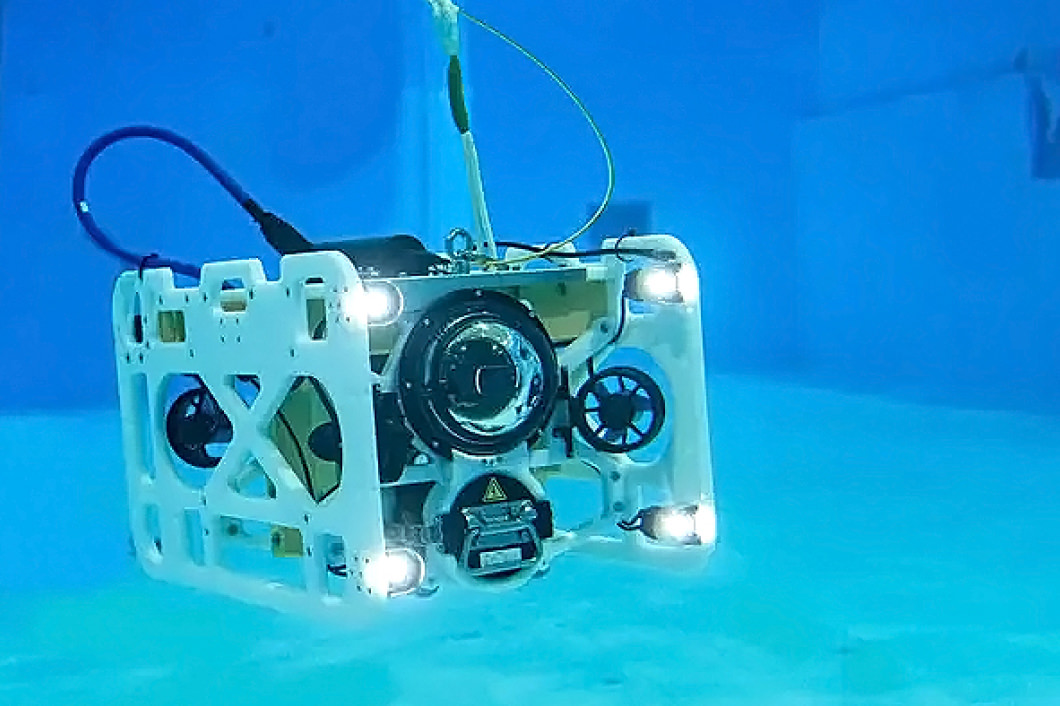 水中ドローン・ROVによる水中調査とは?