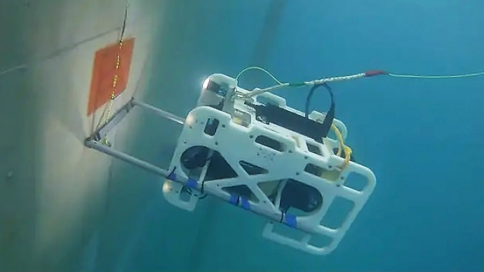 水中ドローン・ROVによる水中調査とは?
